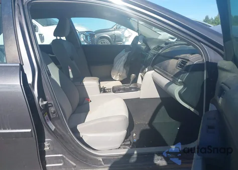 2014 Toyota Camry Le z USA, uszkodzony, nr VIN 4T4BF1FK7ER393891